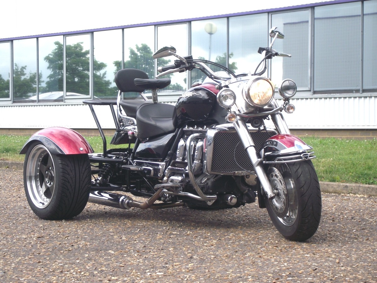 rocket 3 trike