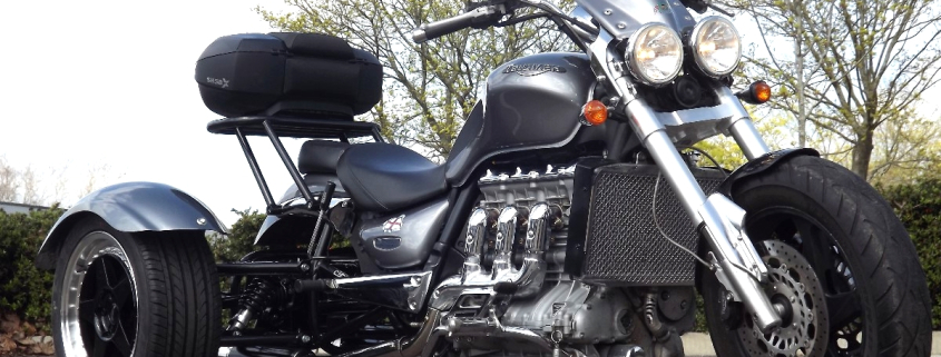 Casarva Triumph Rocket 111 Trike with reverse gearbox, raked front forks, Casarva custom rack and Casarva Stainless twin exhausts. #casarva