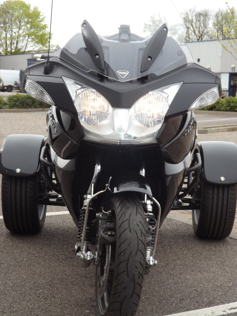 Trike For Sale: Casarva Triumph Trophy 1220 SE shaft drive trike with reverse and leading link forks