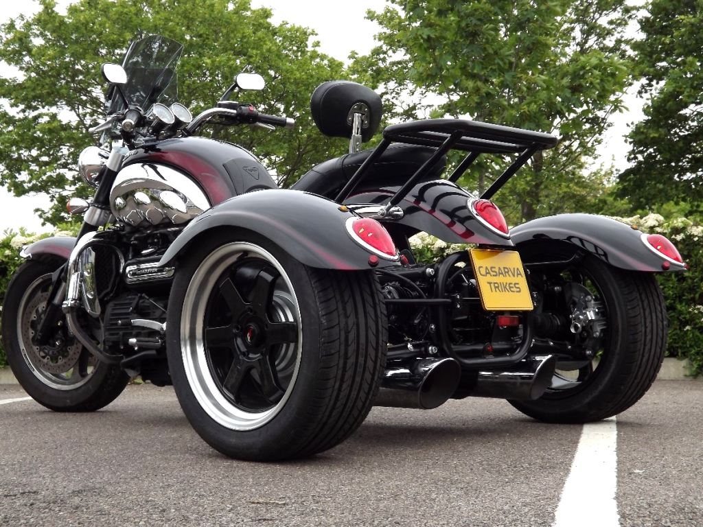 Casarva Triumph Rocket 111 Trike with reverse gearbox, raked front forks, Casarva custom rack and Casarva stainless rerouted twin exhausts. #casarva