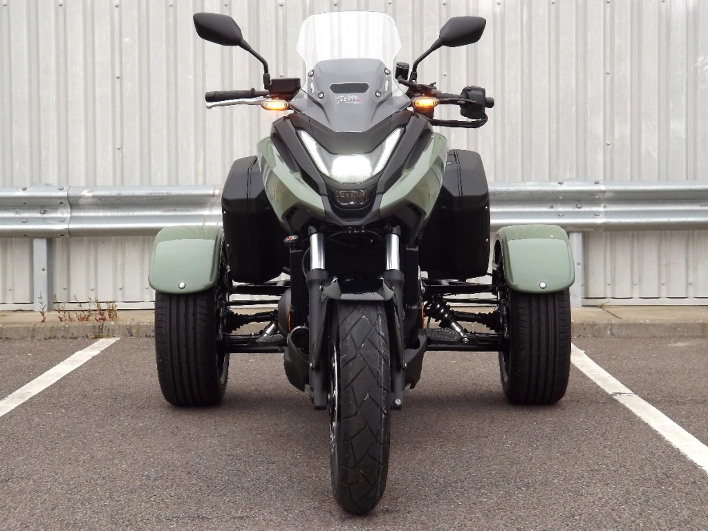 Casarva Honda NC750X DCT trike with reverse and throttle moved to left with left hand rear brake lever