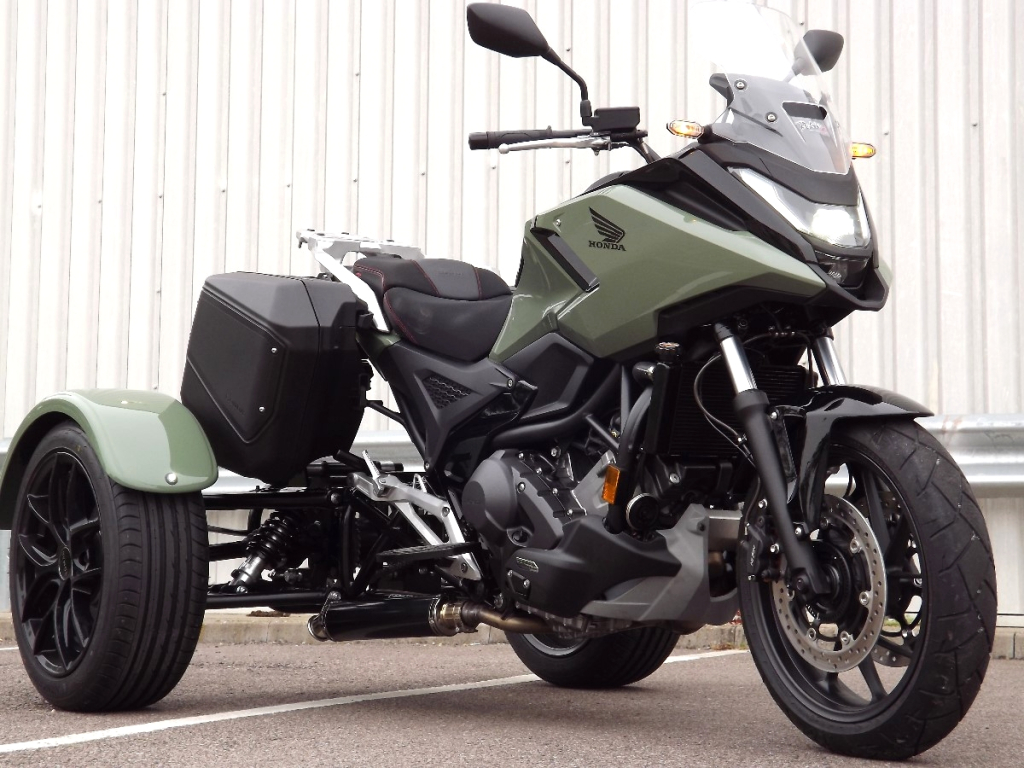 Casarva Honda NC750X DCT trike with reverse and throttle moved to left with left hand rear brake lever