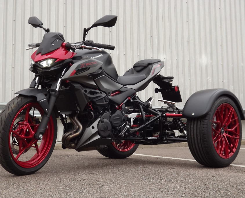 Casarva Kawasaki Ninja 500 IRS chain drive trike with reverse gearbox