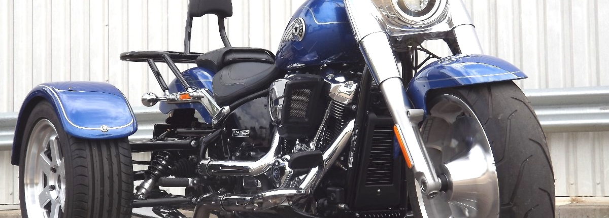 Casarva Harley Davidson FLFB Fat Boy 117 engine trike with reverse, dual exhaust and custom rack with sissy bar