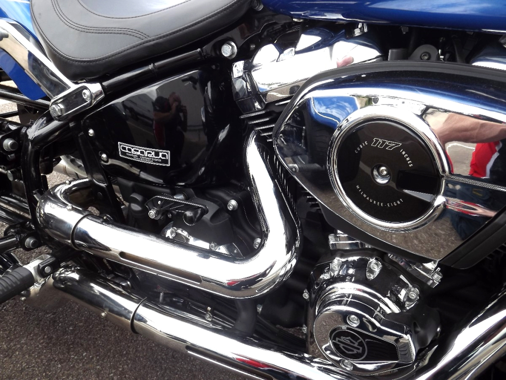 Casarva Harley Davidson FLFB Fat Boy 117 engine trike with reverse, dual exhaust and custom rack with sissy bar