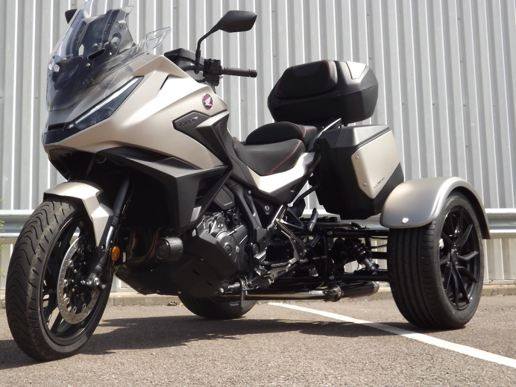 Casarva Honda NT1100 DCT Automatic gearbox IRS trike with chain drive reverse gearbox and Casarva twin stainless steel exhaust reroute with carbon silencers and full luggage
