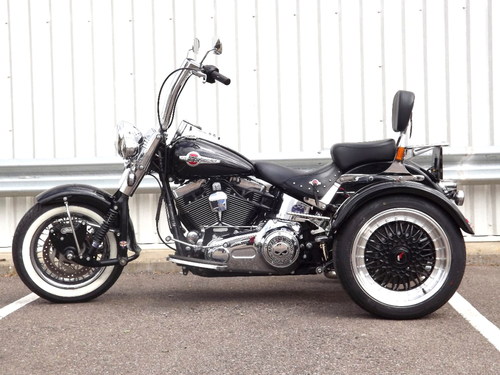 Casarva Harley Davidson Softail Classic belt drive IRS trike with reverse gearbox and custom dual stainless exhausts
