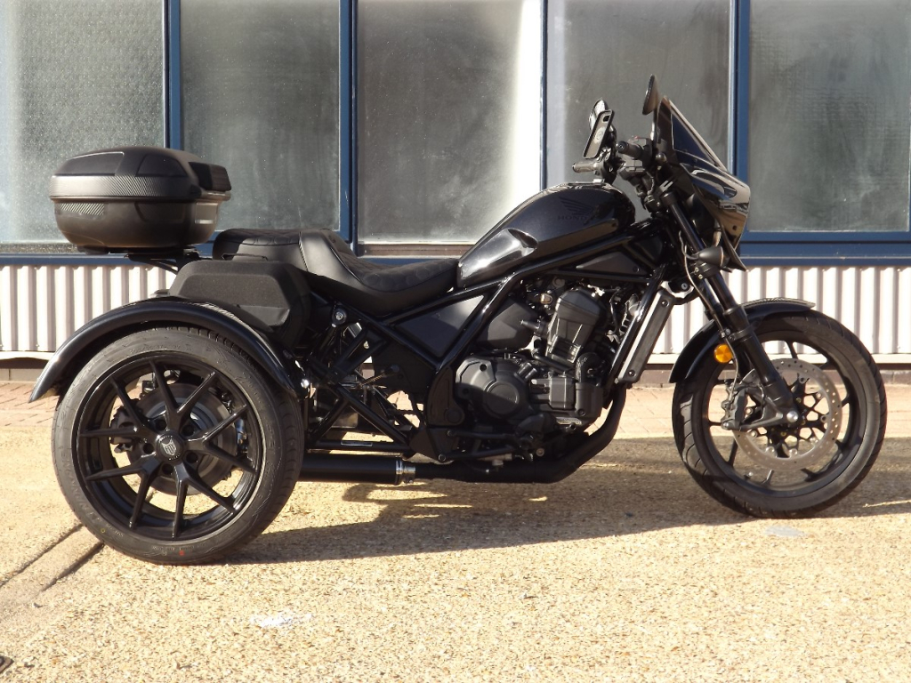 Casarva Honda CMX1100 Rebel DCT independent rear suspension trike with automatic gearbox, Casarva reverse gearbox, Puig batwing screen, Hepco & Becker top case and rack, SW-Motech panniers, stainless exhsust system, Y Spoke alloy wheels.